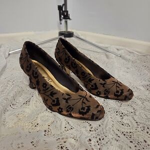 Vintage Bronze Velvet Burnout Heels Size 7 ½M
